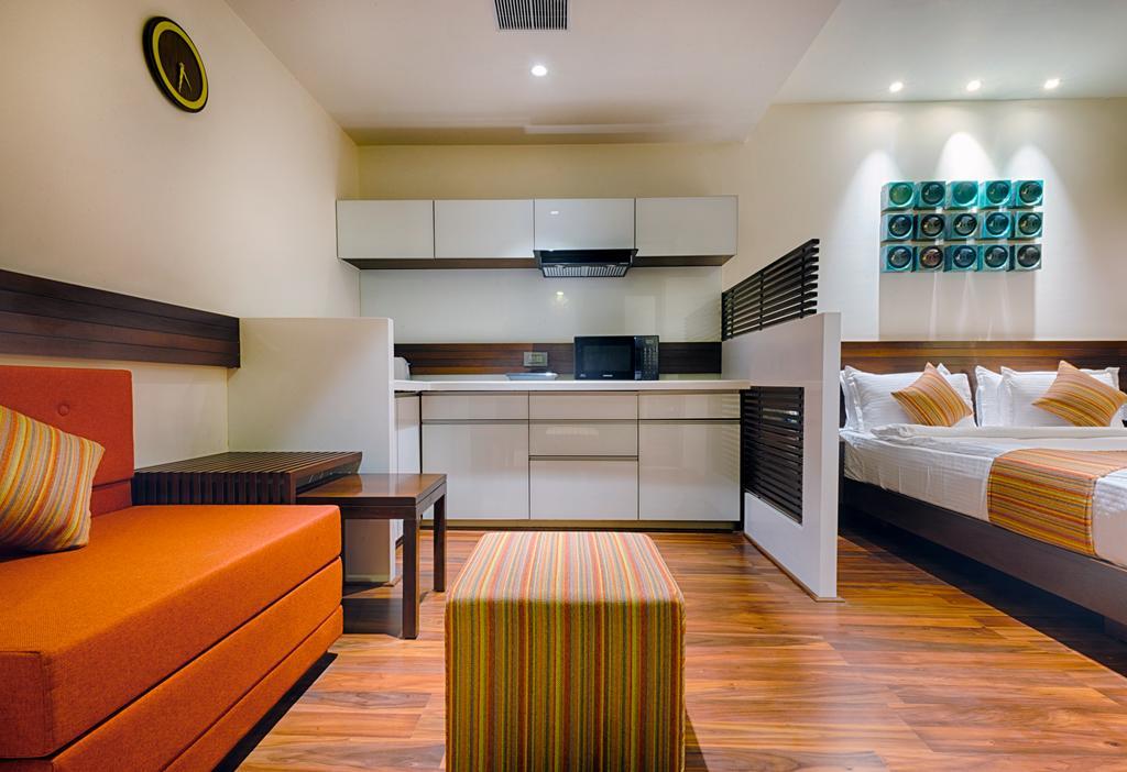 The Elements Hotel Rajkot Luaran gambar